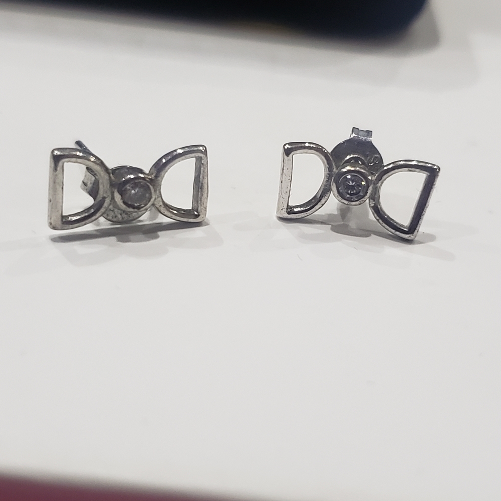 Earings
